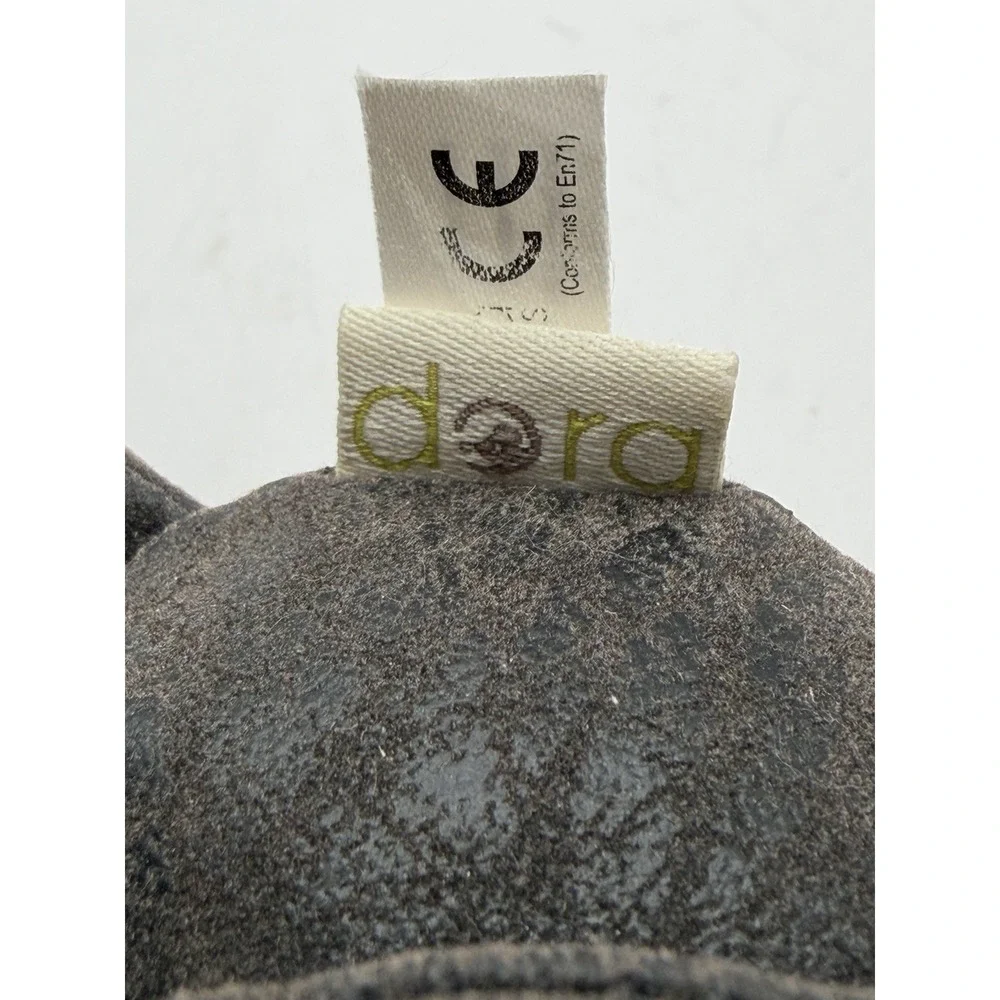 Dora Designs Cat Suede‎ Paperweight Dark Gray